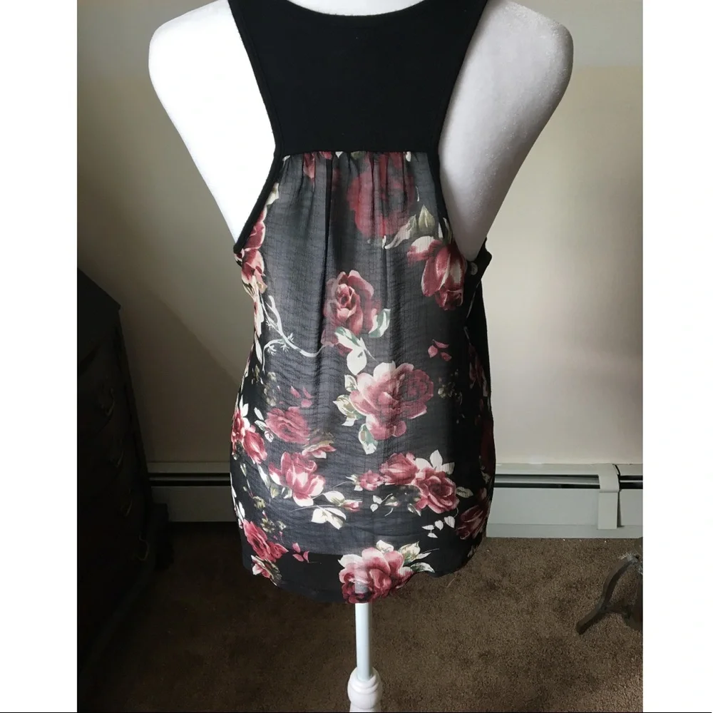 Zenana outfitters sheer floral racer back top Small - Picture 1 of 3